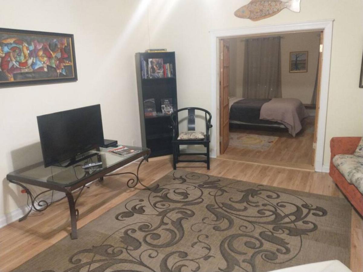 Loft Apartment W River Views Солсбері Екстер'єр фото